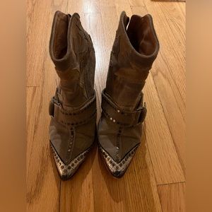 Zadig & Voltaire Beige Cara Ankle Boot size 39/9